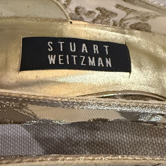 STUART WEITZMAN Embroidered mesh pumps GOLD 2.5” semi-block heel EUC US 8.5 Med - Picture 2 of 15